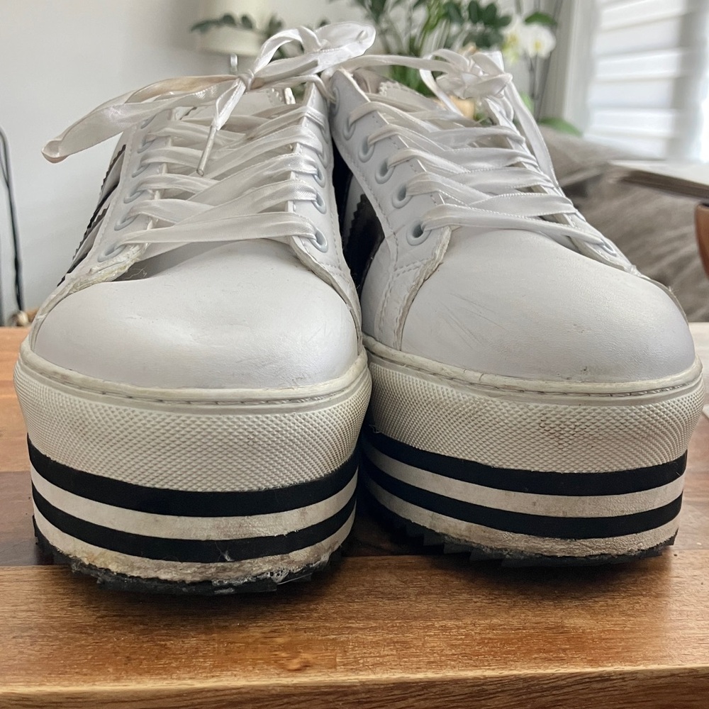 Byblos White Platform Sneakers with Silver Stripes - Picture 4 of 8